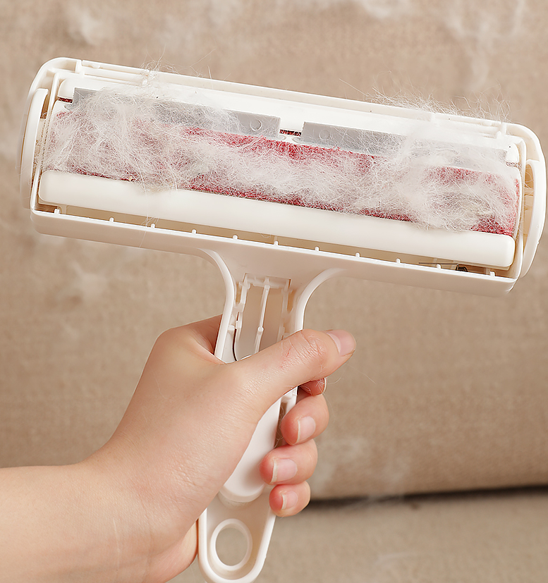 FURDUO FurBreeze electric pet grooming brush with ergonomic handle and bristles for gentle coat detangling and grooming.