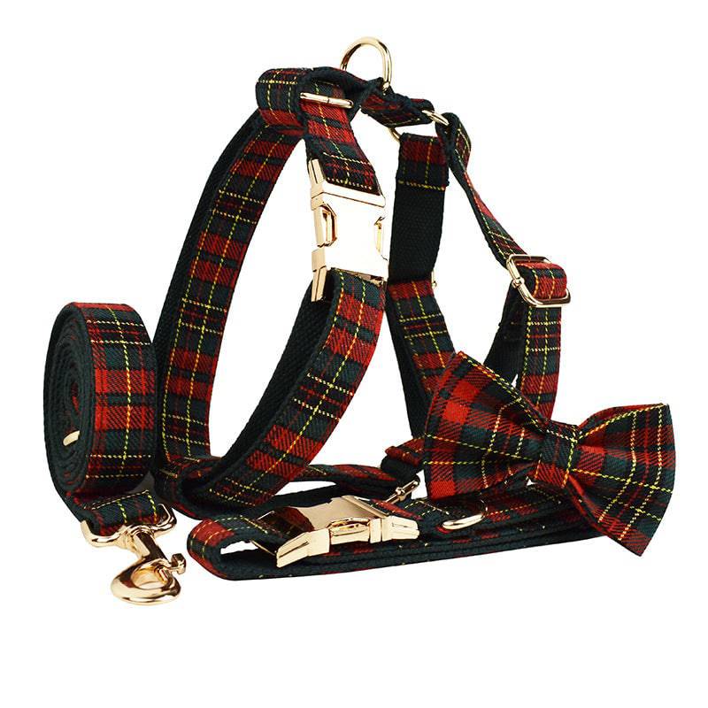 FURDUO plaid Christmas pet collar with green background and matching leash, festive holiday accessory for dogs or cats.