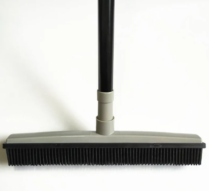 FurDuo FurSweep™ Pet Hair Broom